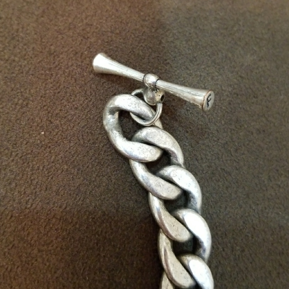 Jewelry - Picture 3 of 3